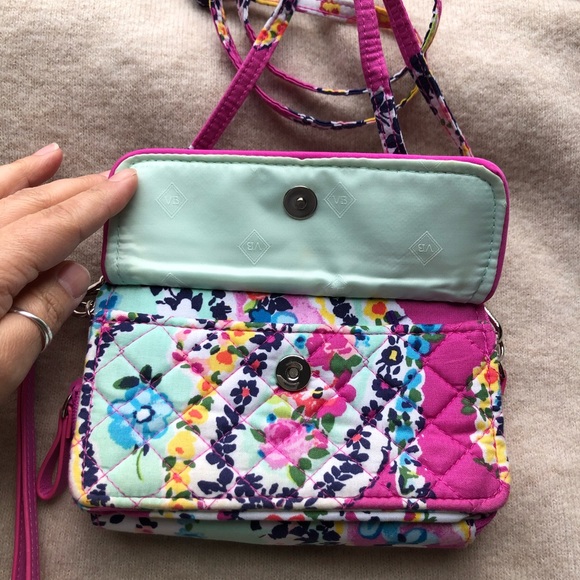 🌺Vera Bradley Crossbody Bag 🌺 - Picture 4 of 15